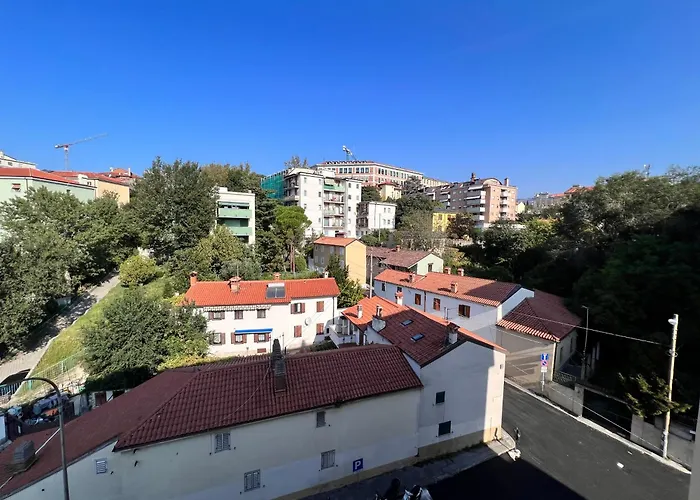 Sea View And Private Parking Appartement *