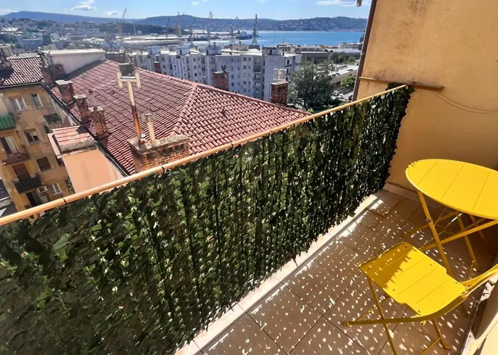 Sea View And Private Parking * Triëst